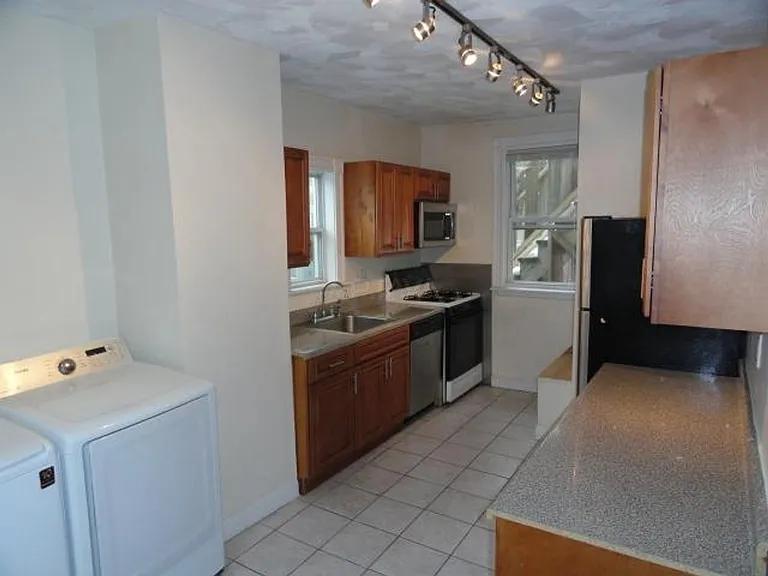 6 Lincoln Ave — Photo 4