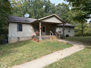 176 Ann Dr, Nashville, IN 47448