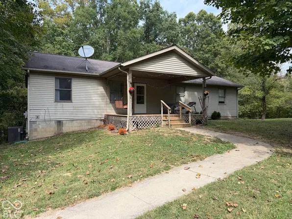 176 Ann Dr, Nashville, IN 47448