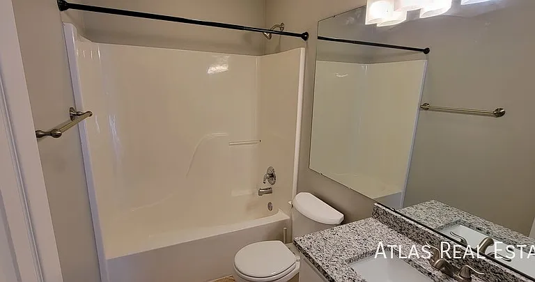 1312 SE Princeton Pl — Photo 36