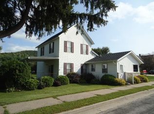 405 Central Ave, Coon Valley, WI 54623