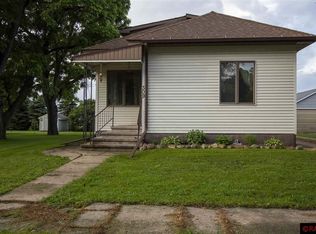 309 S St W, Amboy, MN 56010