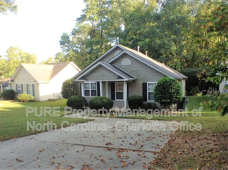 1826 Charnell Ln