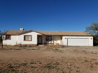 2085 N Cedar Ave, Huachuca City, AZ 85616