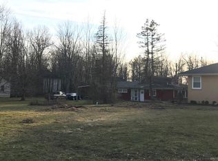 90 Stony Rd, Lancaster, NY 14086