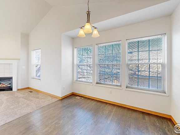 4th image of 2828 Silverplume Dr #J1-1