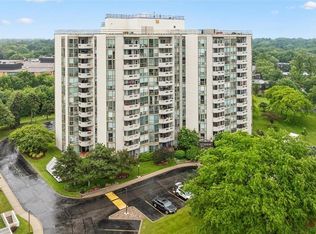 Pineland Estates, Burlington, ON L7L 5V7