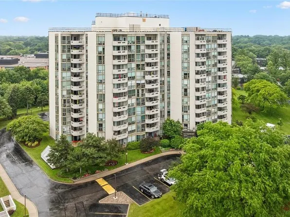 5080 Pinedale Ave #1105, Burlington, ON L7L 5V7