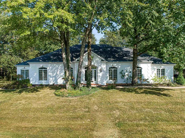 3244 Woodview Dr, Newburgh, IN 47630