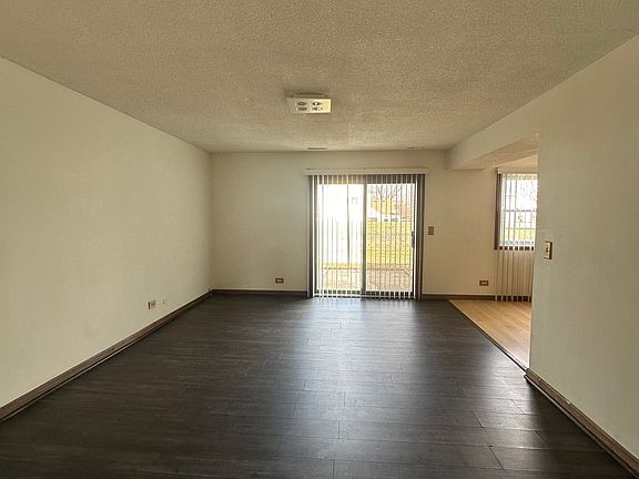 5th image of 1924 Nautilus Ln