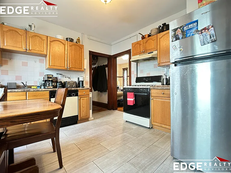 550 Washington St #2A — Photo 1