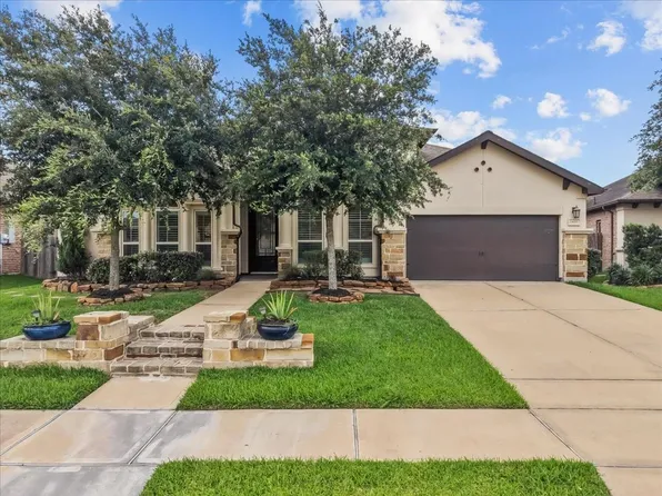 2420 Sky Harbor Ln, Friendswood, TX 77546