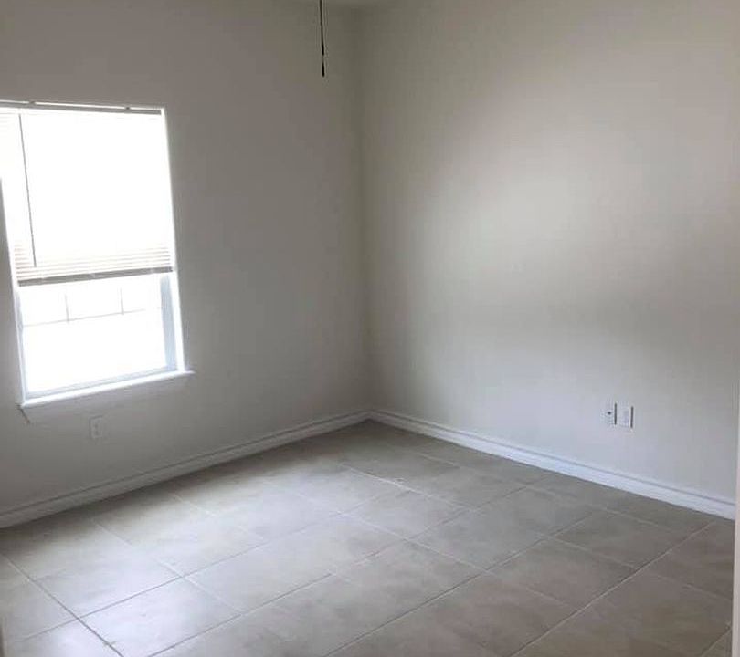 2nd image of 1102 Okane St #2