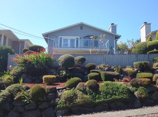 2863 W Jameson St, Seattle, WA 98199