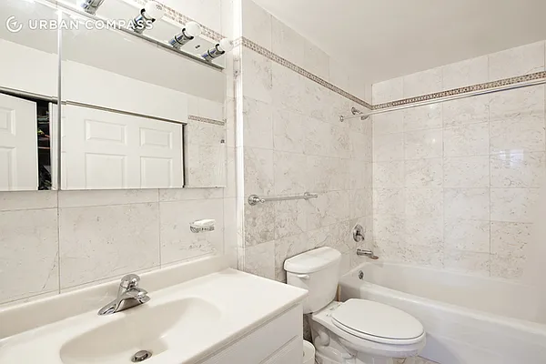 Rented by Compass | media 27