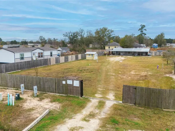 119 Road 5217, Cleveland, TX 77327