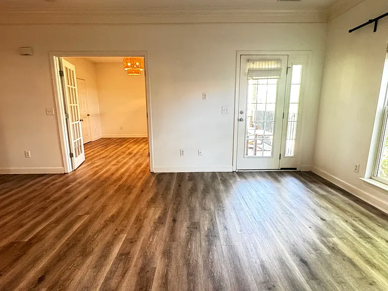 2304 Elliott Ave #103 — Photo 6