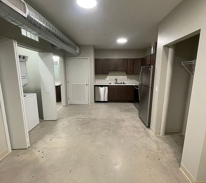 1st image of 100 Fallwood Rd #103