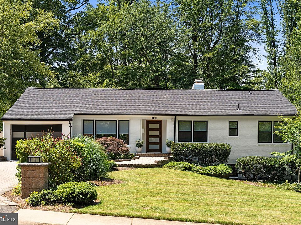 2nd image of 6219 Beachway Dr