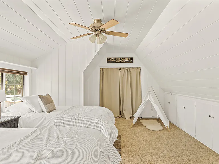 284 Walnut Dr — Photo 15