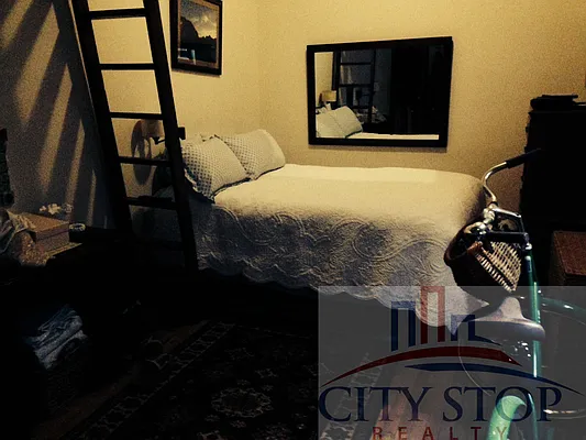 Rented by City Stop Realty | media 9