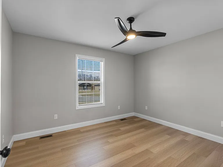 524 Old Poplar Rd — Photo 11