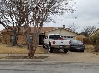 549 Meadow St, Saginaw, TX 76179