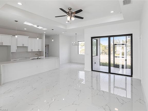 5th image of 4104 Douglas LN