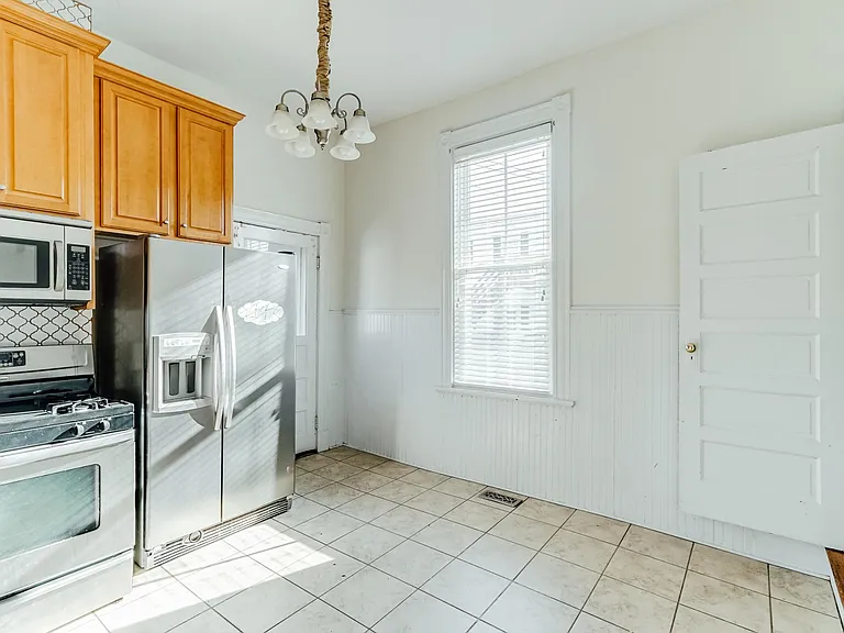 5 N Davis Ave — Photo 9