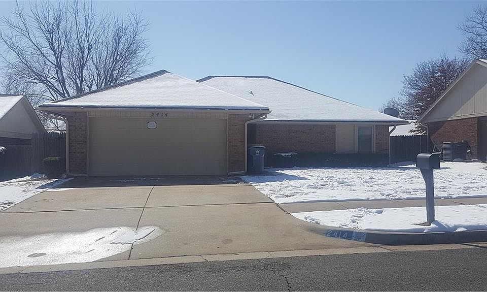 1st image of 2414 N Countrywood Ln
