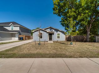 1619 Daniel St, Fort Worth, TX 76104