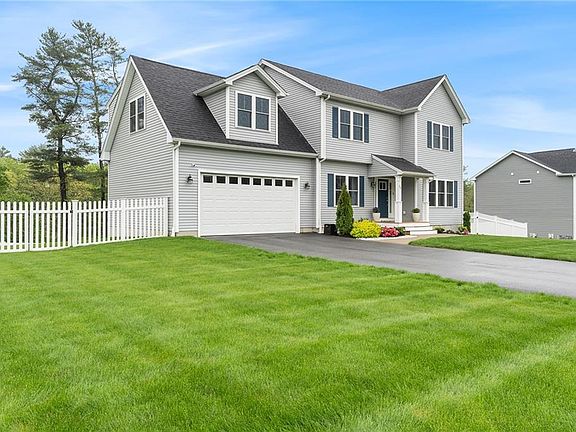 2nd image of 13 Minglewood Dr