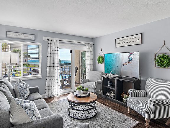 4th image of 510 Gulf Shore Dr Unit 211