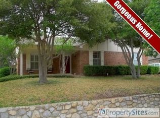 705 Huntwich Dr, Bedford, TX 76021
