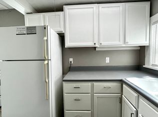 1215 Peach St APT 3, Lincoln, NE 68502