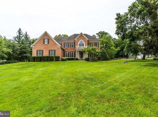 11209 Vale Rd, Oakton, VA 22124