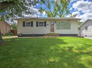 90 Meadow Terrace Pl, Decatur, IL 62521