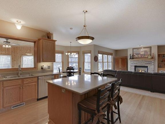 5th image of 8916 Highview Ln