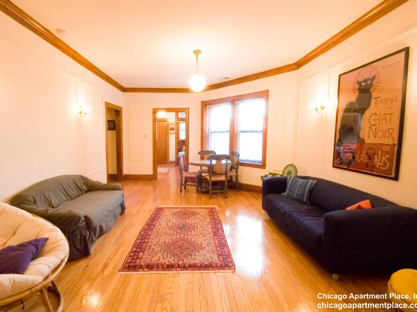 2704 N Mildred Ave, Chicago, IL