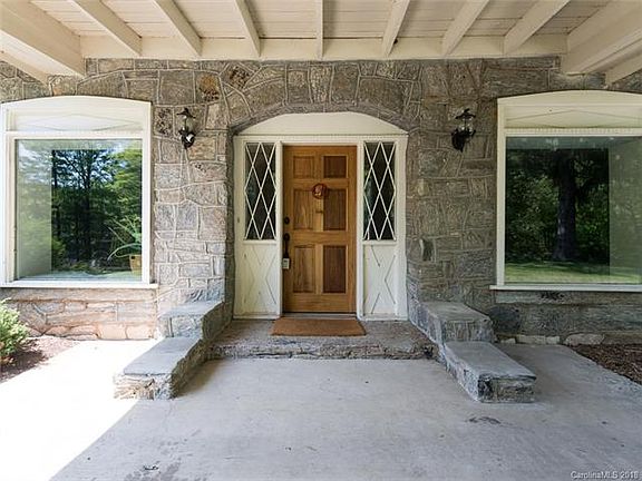 4th image of 328 Canterbury Way