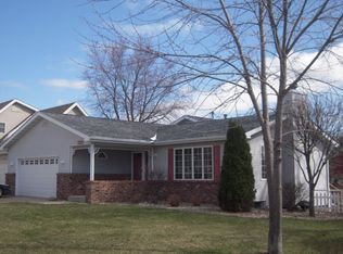 720 Clover Ln, Crown Point, IN 46307