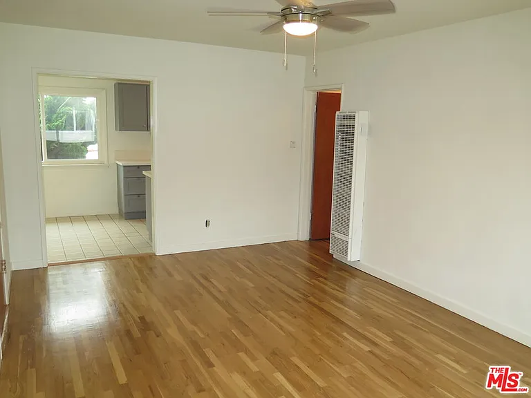 2221 Ocean Park Blvd #5 — Photo 3