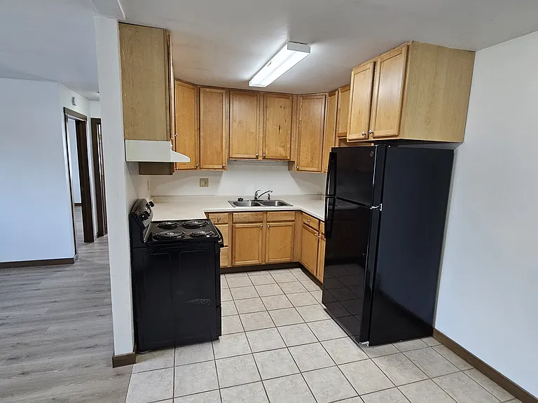 1705 La Crescent St #129 — Photo 2
