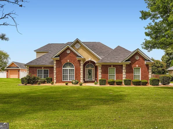 449 Glouchester Dr, Locust Grove, GA 30248