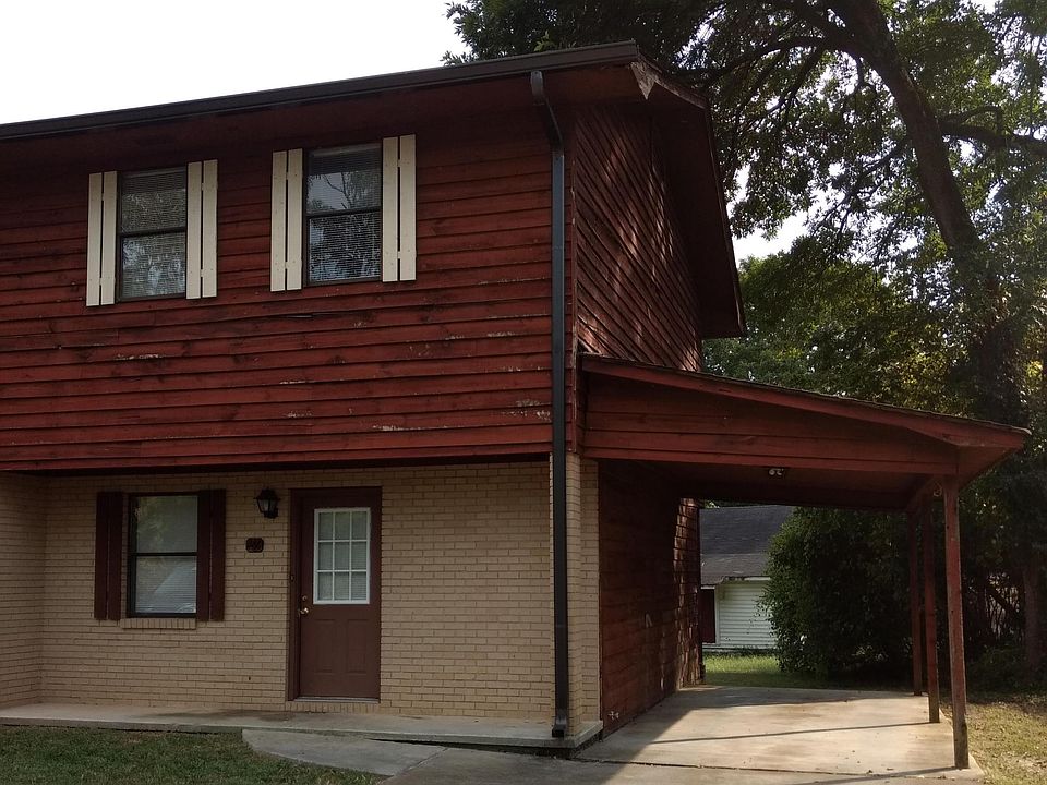 1st image of 121 McNabb Dr NW