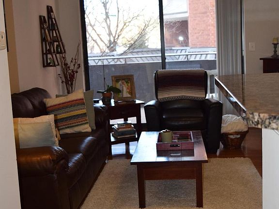 5th image of 1001 N Vermont St APT 214