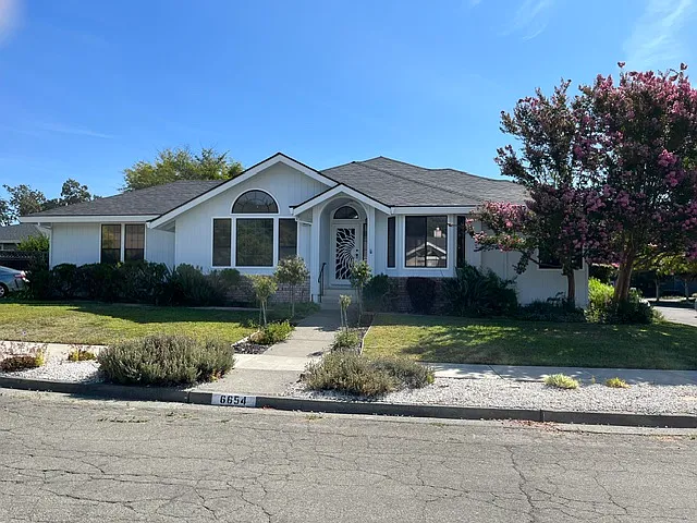 6654 Greenmeadow Ct