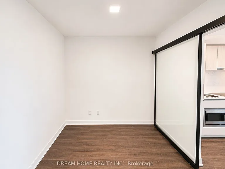 609 Sherbourne St #906 — Photo 9