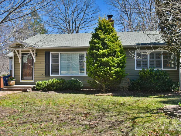 302 Montreat Rd, Black Mountain, NC 28711