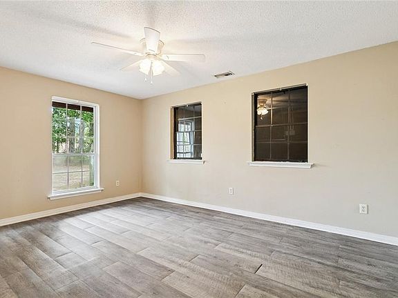 5th image of 70244 Nancy Rd